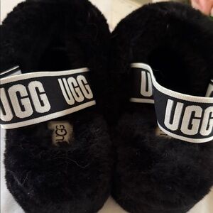UGG Womens Black Fuzzy Slide with Branded Elastic Strap